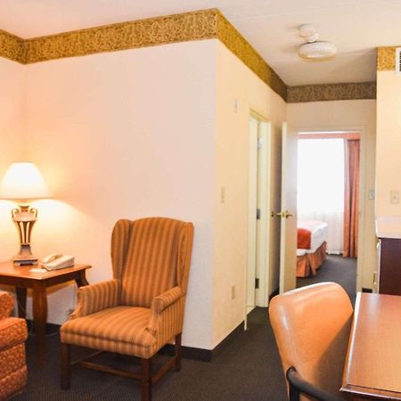 Country Inn & Suites By Radisson, London South, On Bagian luar foto